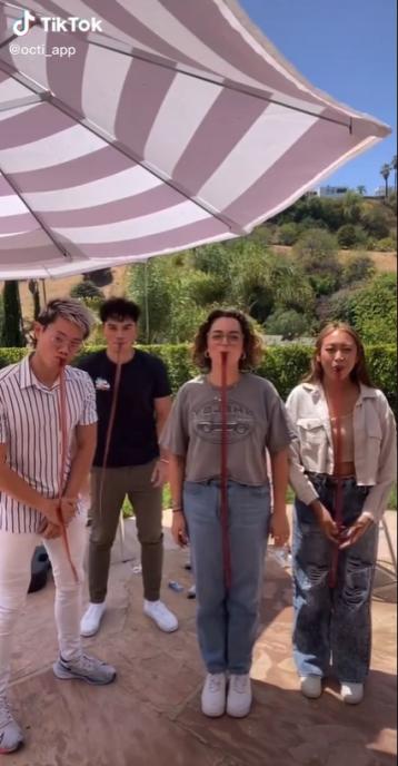 登陆元宇宙,元宇宙社交啫喱登顶appstore榜首