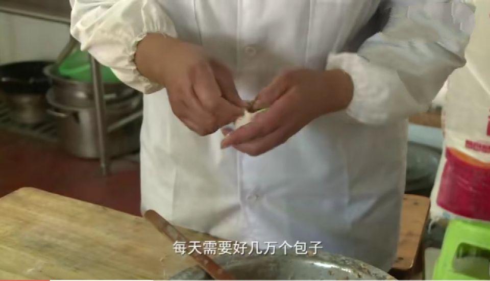 牛人发明自动包子机，连面点师傅都要下岗了