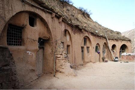 夜晓故事1，你相信世界上有鬼么：《欢迎来到这个世界》