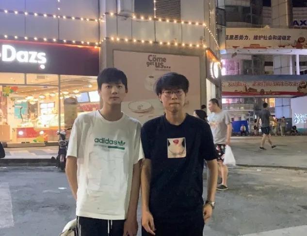 乐言果然很乐爷:第三次*牙虎**首秀不怼包子搞霸哥,霸哥回应了