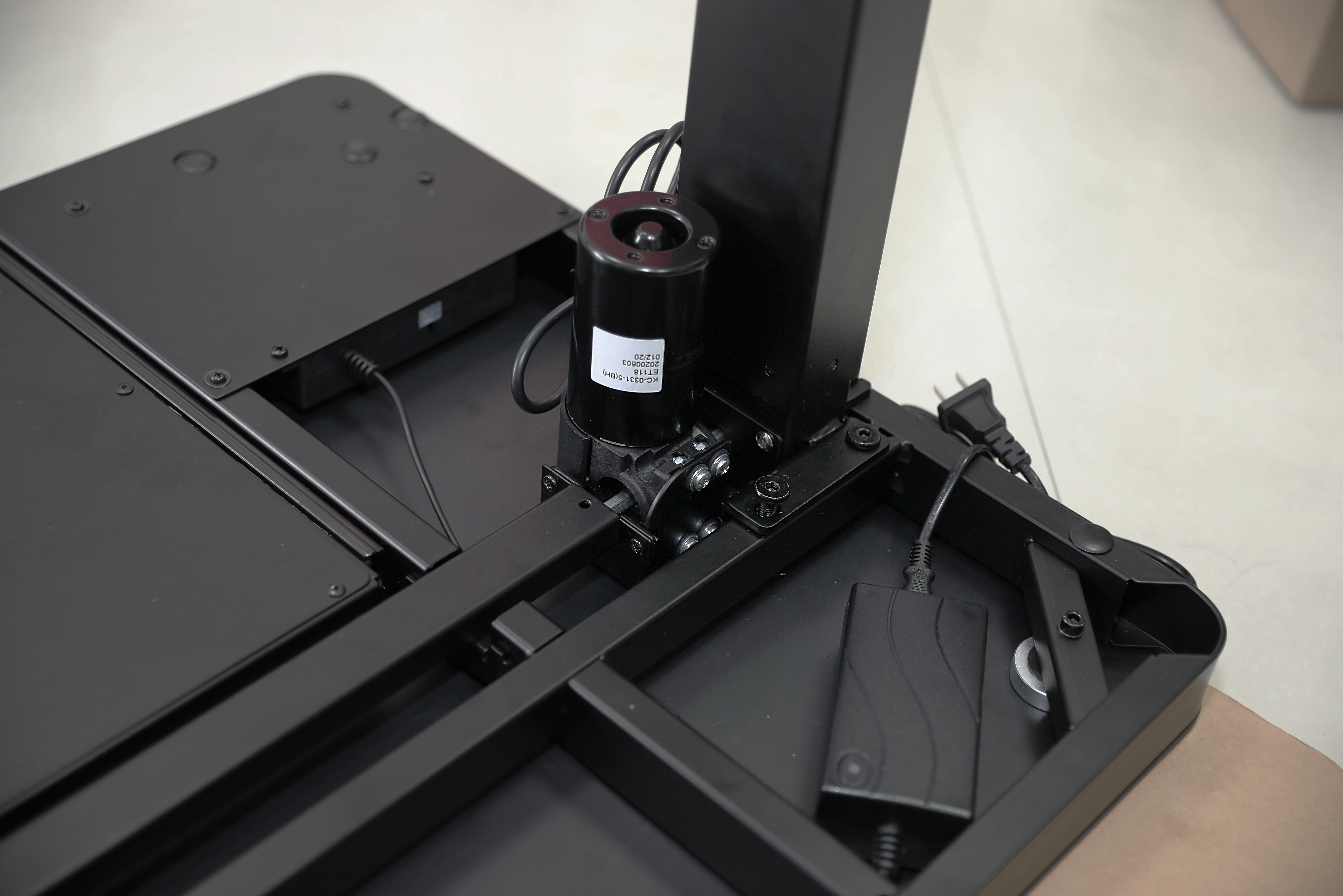 书房布局电脑桌,书房实用打造