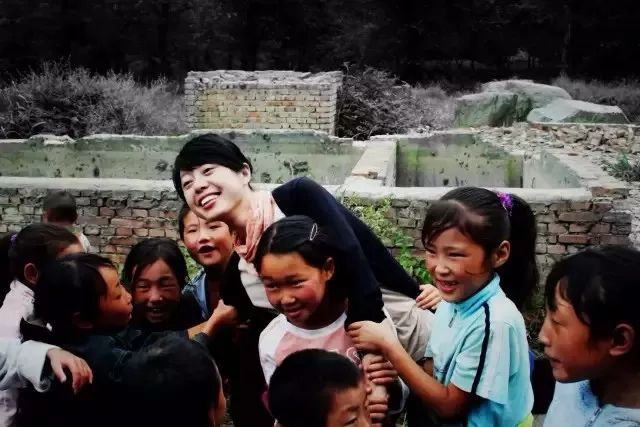 10年前，那个花83元穷游*藏西**的姑娘，后来怎么样了？