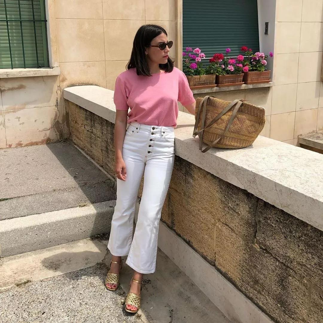 微胖女人穿T恤谨记“4不要”，显臃肿还没品位，再贵的衣服也廉价