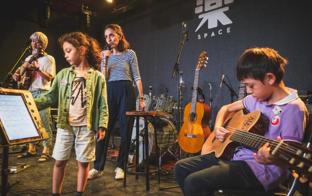 刘烨张杰春晚对话,张杰和刘烨一起参加跨年晚会