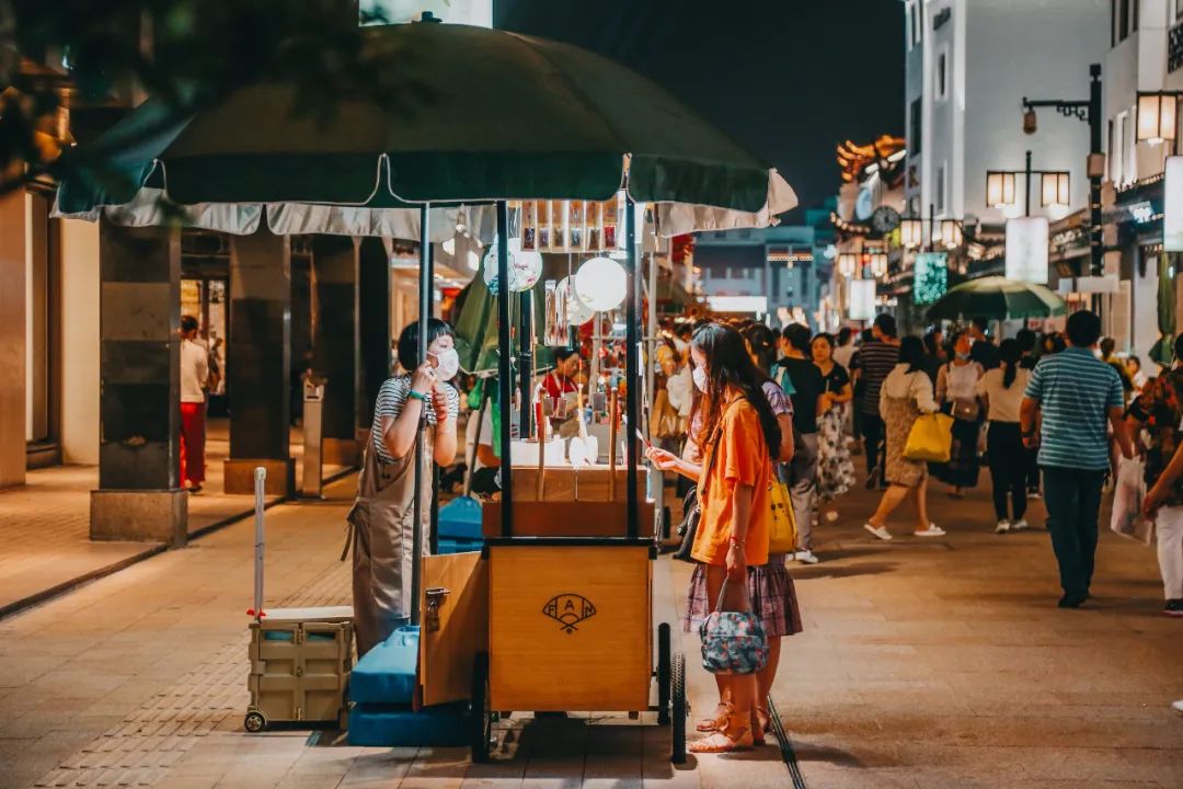枫桥夜泊和七里山塘夜景,夜晚苏州枫桥夜泊