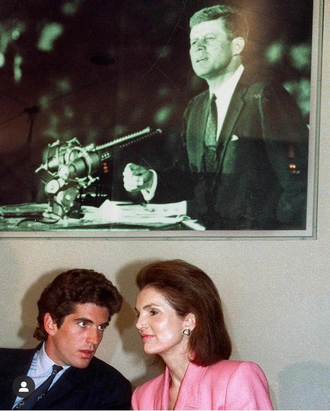 小肯尼迪老婆卡罗琳身高,小肯尼迪夫人卡罗琳穿搭