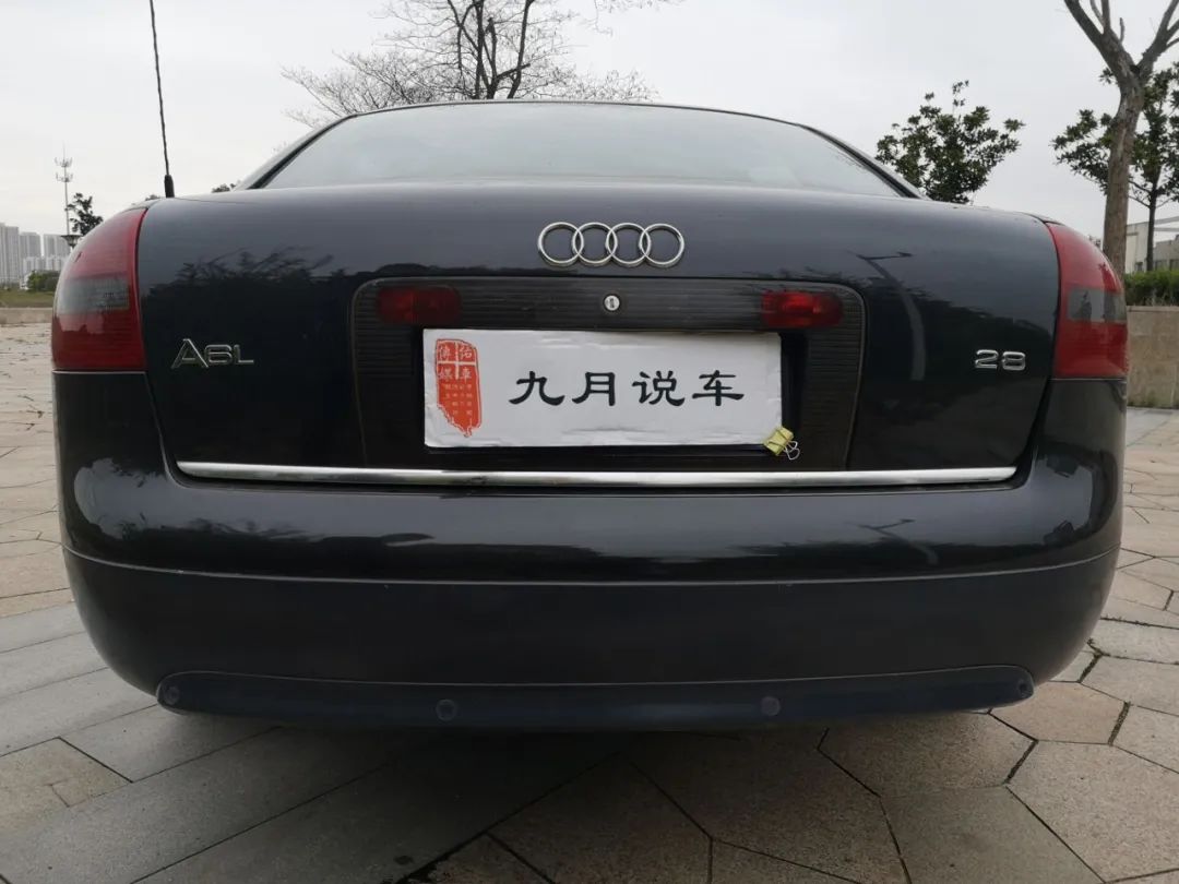 一万多二手车买轿车还是suv,一万左右二手车买自动还是手动