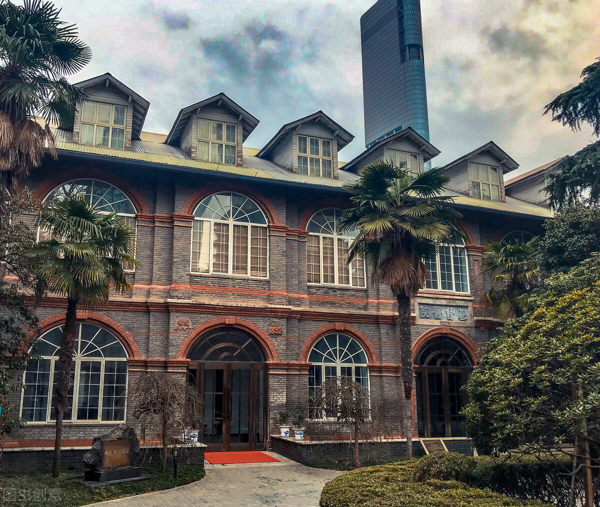 鼓楼医院是省属还是市属,鼓楼医院和市第一医院各自优点