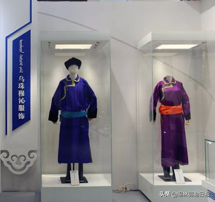 科尔沁部落蒙古族传统服饰,锡伯族服装和蒙古族服饰