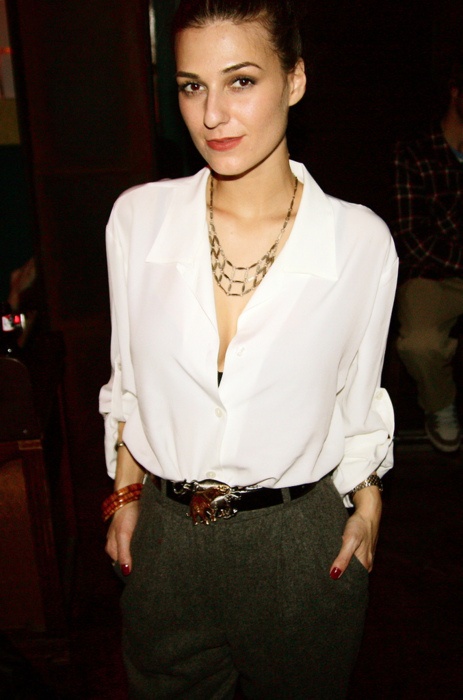 背厚手臂粗驼背穿衣搭配,后背宽厚穿衣不好看