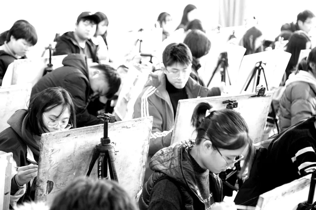 快联考了画得很差怎么办,联考色彩一直画不好是什么原因