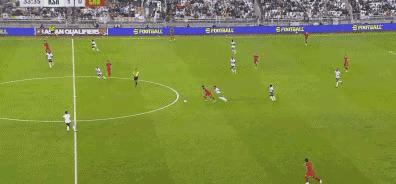 又输了！中国2-3沙特，洛国富世界波难救场！武磊又失单刀