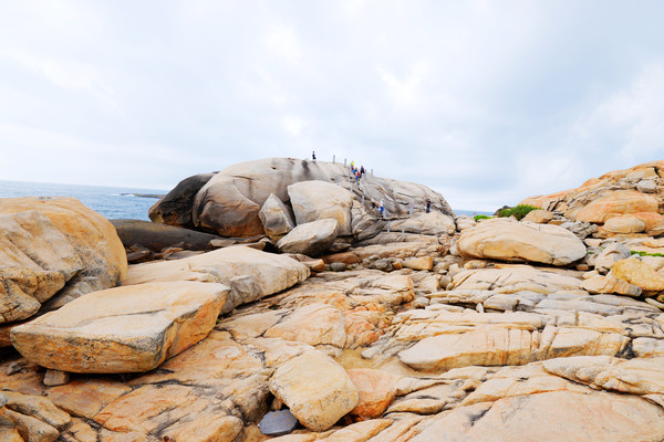幸亏我来了再不来素材就没了,海南月亮湾的夜晚