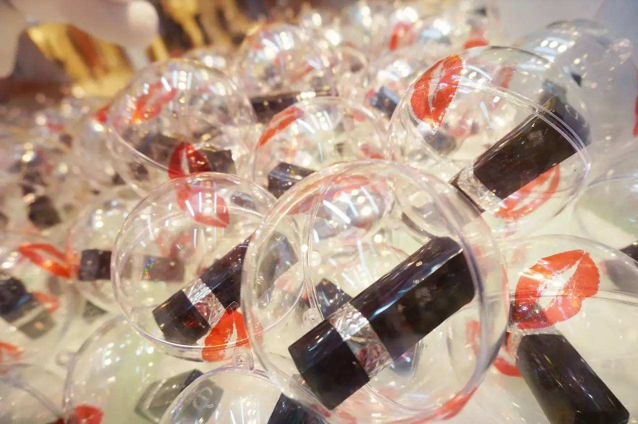 当口红机福袋机们来敲门