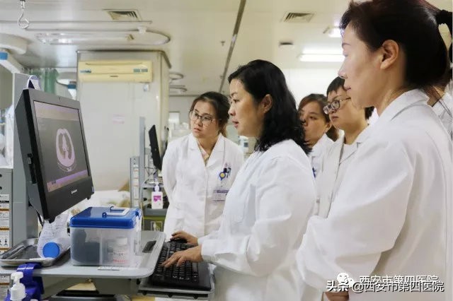 【四院好医生】“黑猫女警”撑起ICU的一片天！干得漂亮！