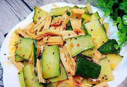 此物是“钙中黄体酮”，鸡蛋靠边站，多吃显嫩，肌肤像剥了壳的蛋