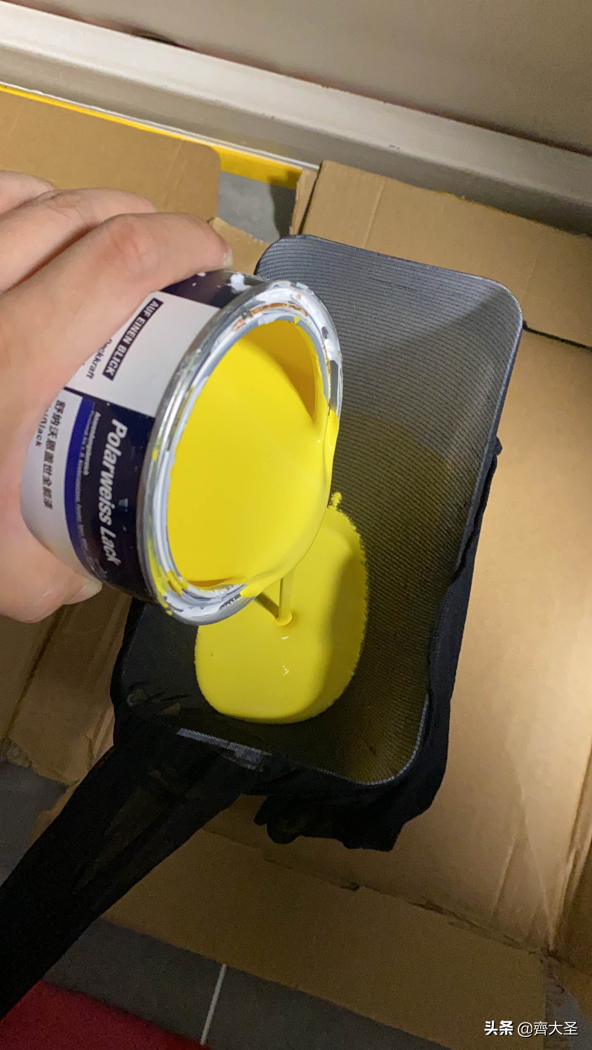 门套改色刷漆好还是贴膜好,入户门刷漆改色能用几年