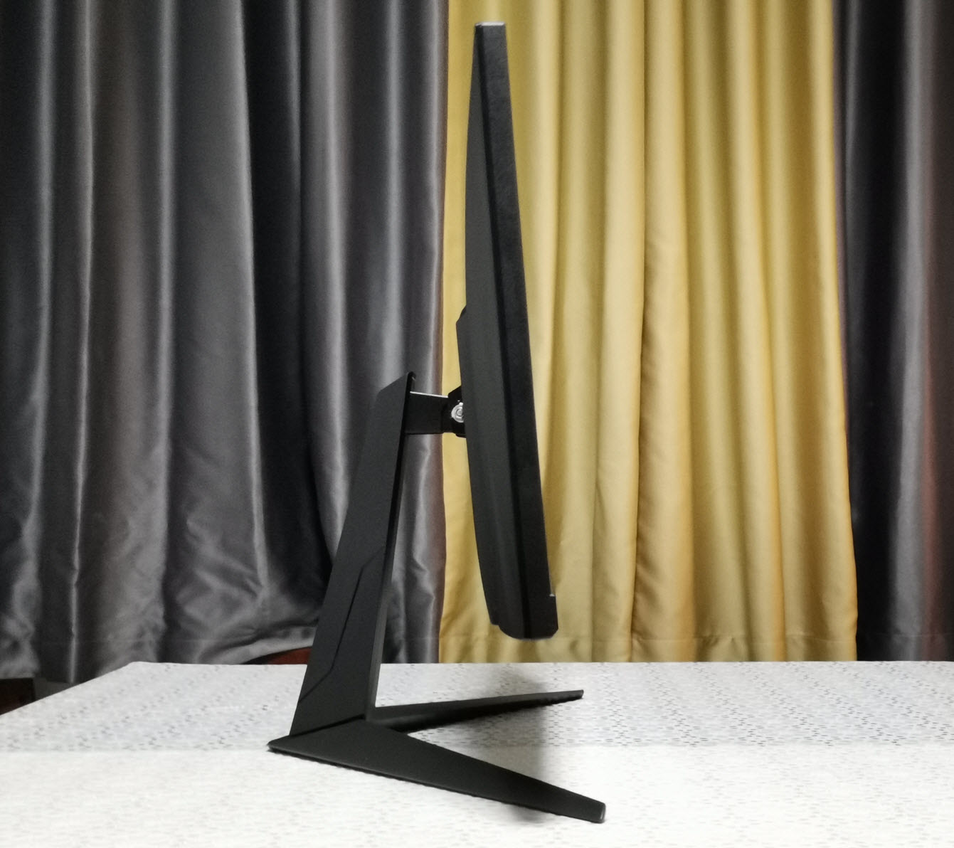 24寸显示器尺寸怎么算长宽高,电脑显示器都是多大尺寸的