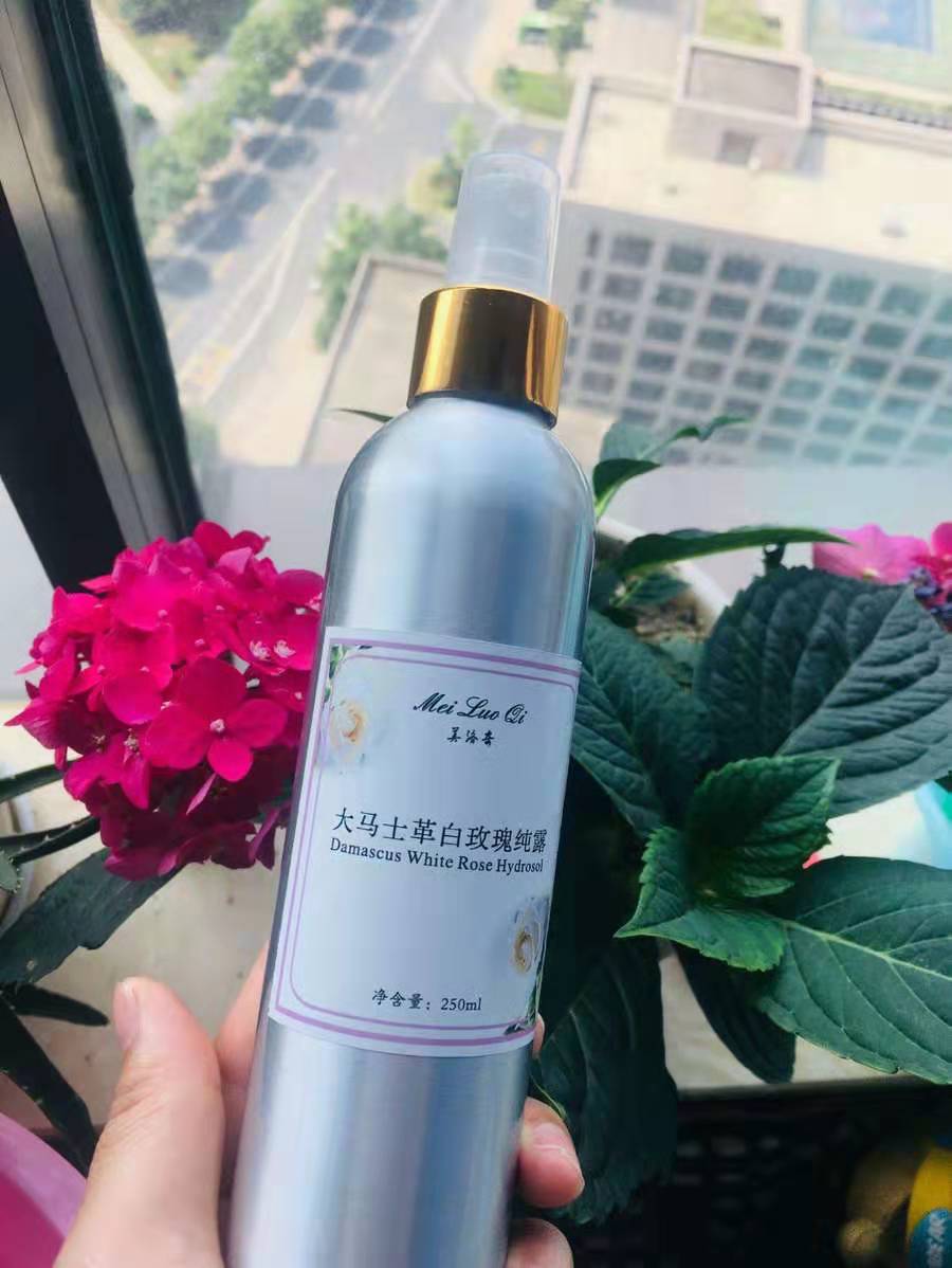 爽肤水近期爆款视频,全网火爆的爽肤水