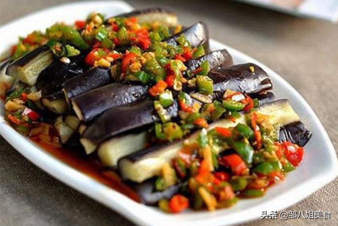 蒸茄子商用做法怎么不变色,蒸茄子最简单的方法视频