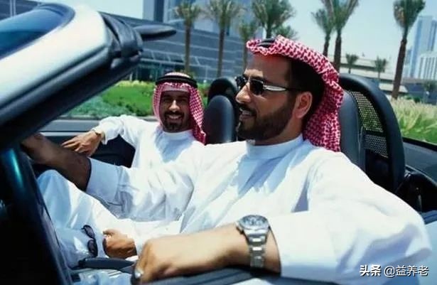 迪拜富豪挥金如土的视频,迪拜真的是挥金如土的地方吗