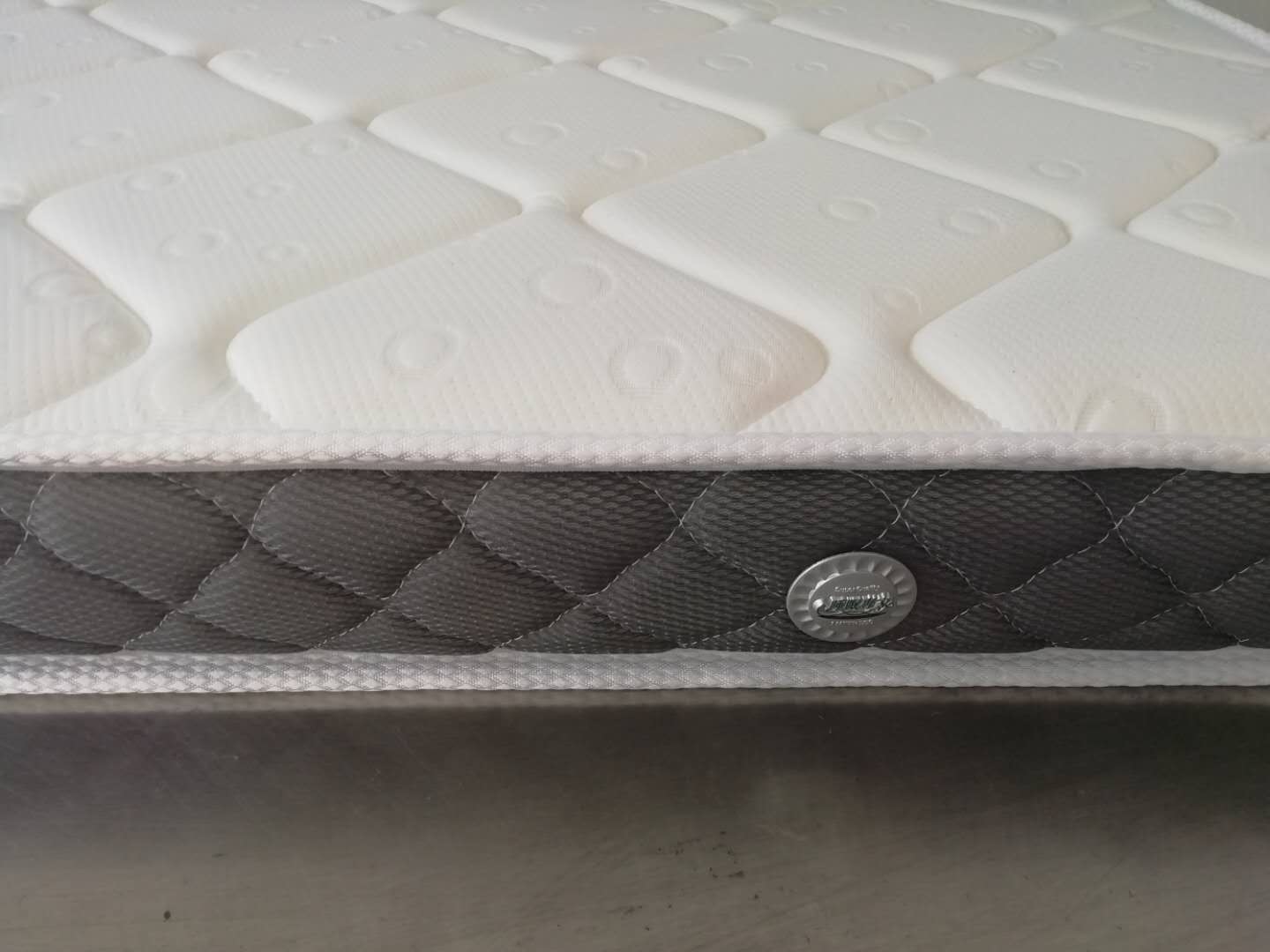 什么品牌的床垫棕垫质量最好,弹簧加棕垫好还是全棕床垫好