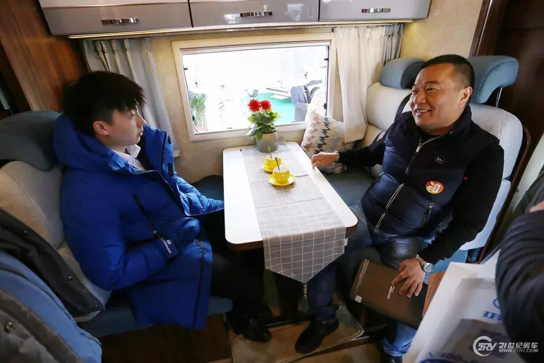 6万到8万的自动挡房车推荐,家用自动挡房车20-30万6人