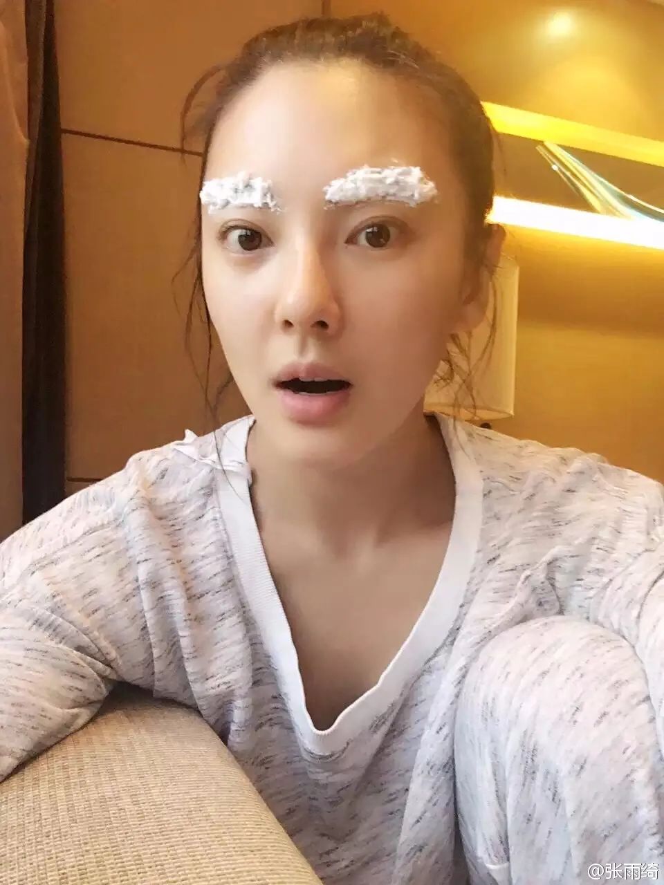 景甜改眉毛的视频,景甜的柳叶眉适合什么脸型