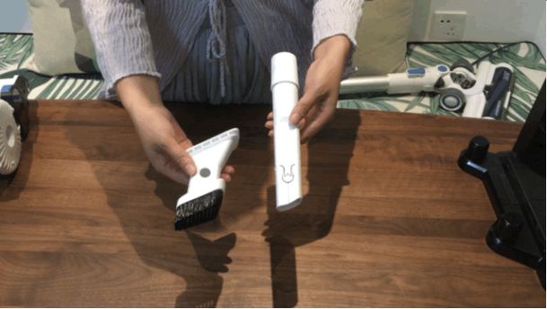 怎么看戴森吸尘器是24款的,正负零吸尘器与戴森对比