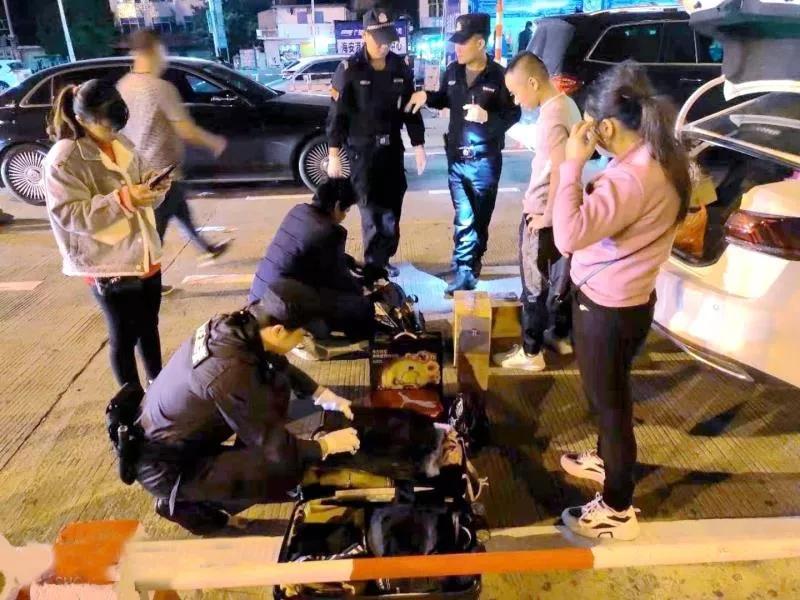 查获吸食笑气案件,珠海警方查获笑气