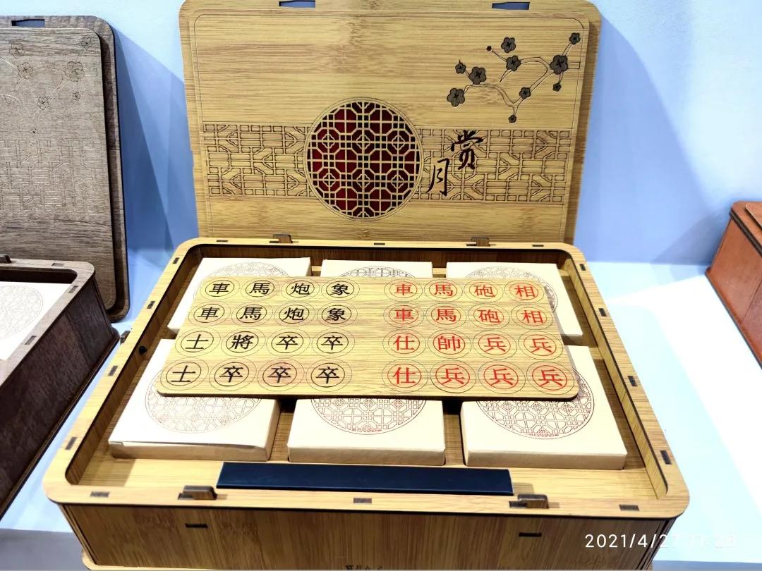 有颜有品有内涵,有颜更有内涵