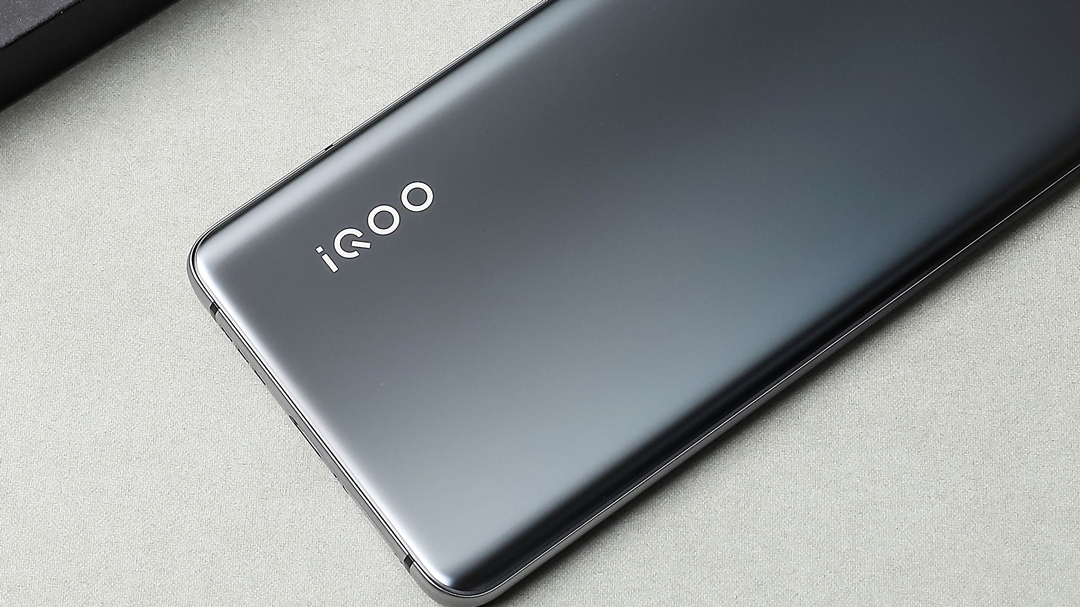 iqoo对kpl赛事的持续助力,iqoo成为kpl比赛用机几年了