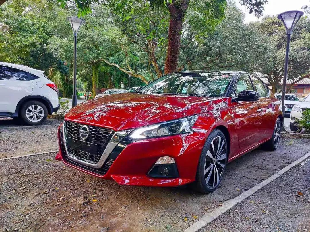 移动大沙发日产天籁,移动大沙发日产天籁2.0舒适版