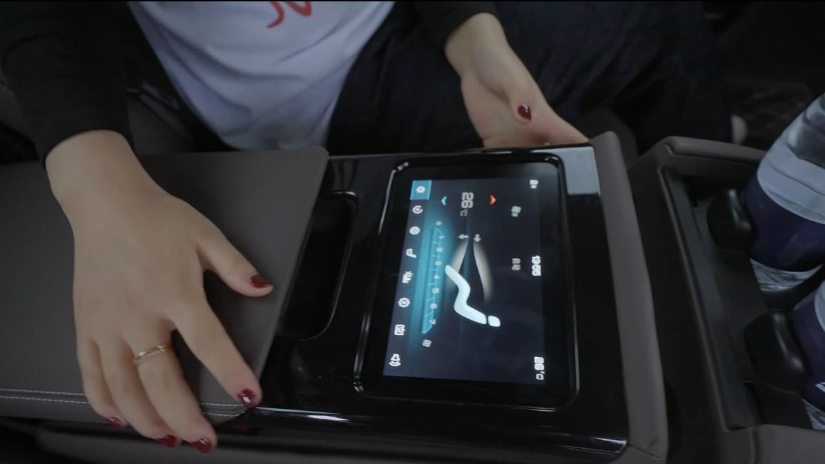 带你沉浸式体验不一样的电动车,真正让您感受速度与激情的电动车