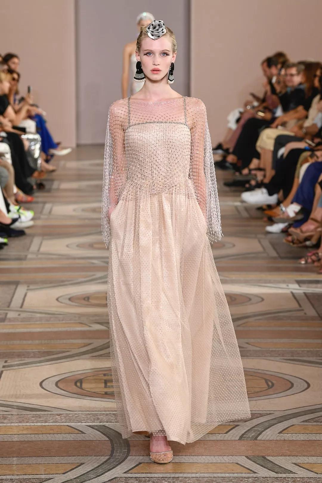 优雅不是炫耀,阿玛尼高定装