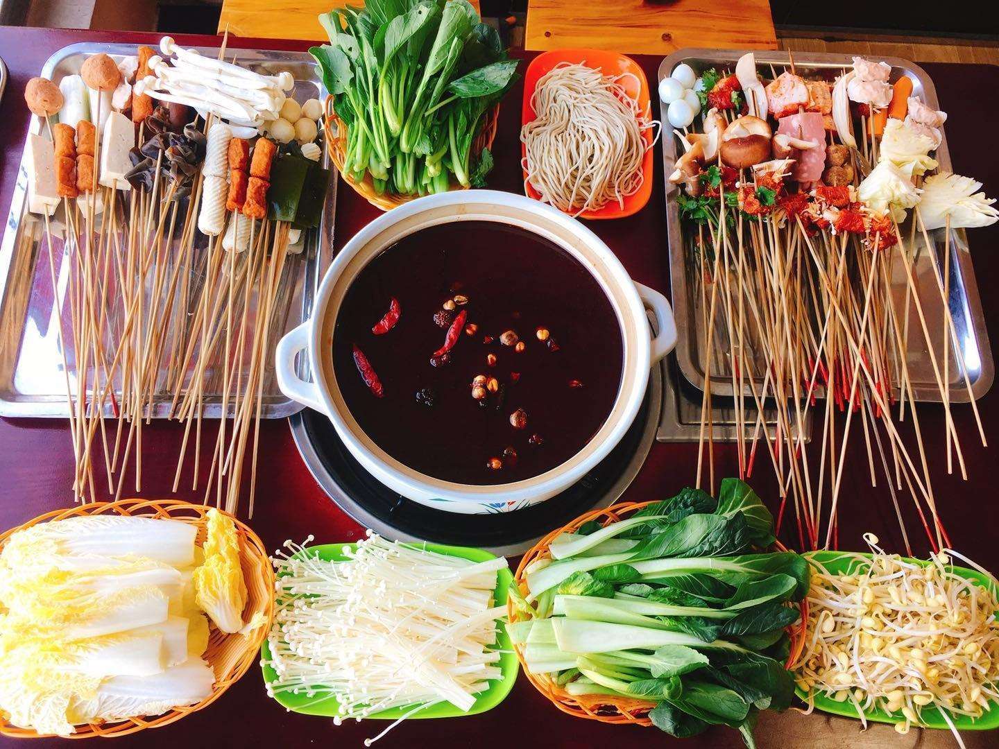 实干家做串串,3年开400多家分店,揭秘李记串串香背后的故事