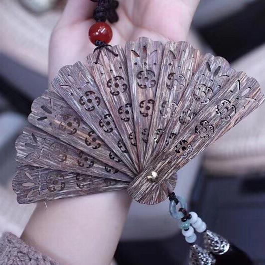 沉香中的极品奇楠图片,今日极品奇楠沉香价格