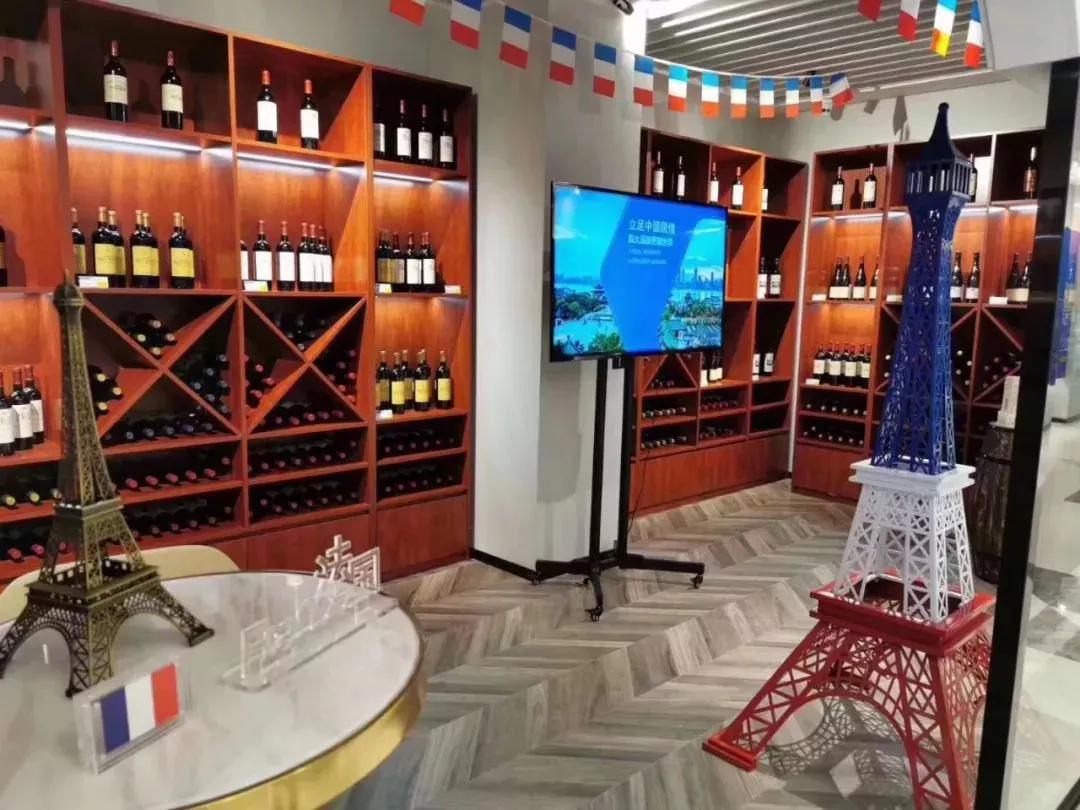 爽到家!买买买!今天,济南又一消费购物的打卡圣地开业啦!地上四层,总建筑面积约4500㎡