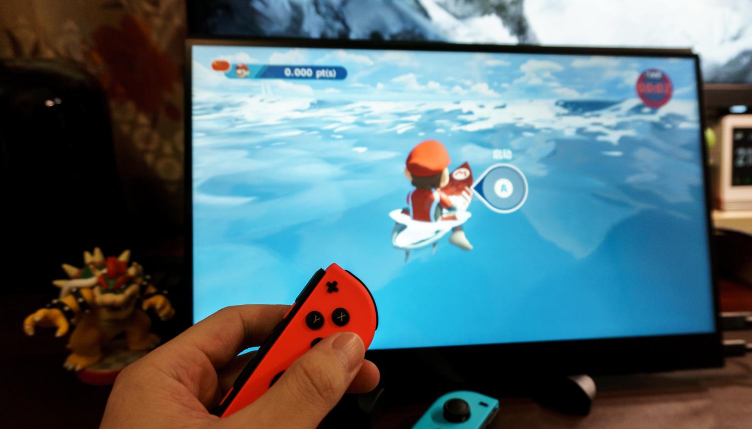 switch游戏机便携版测评,办公和玩switch的显示屏