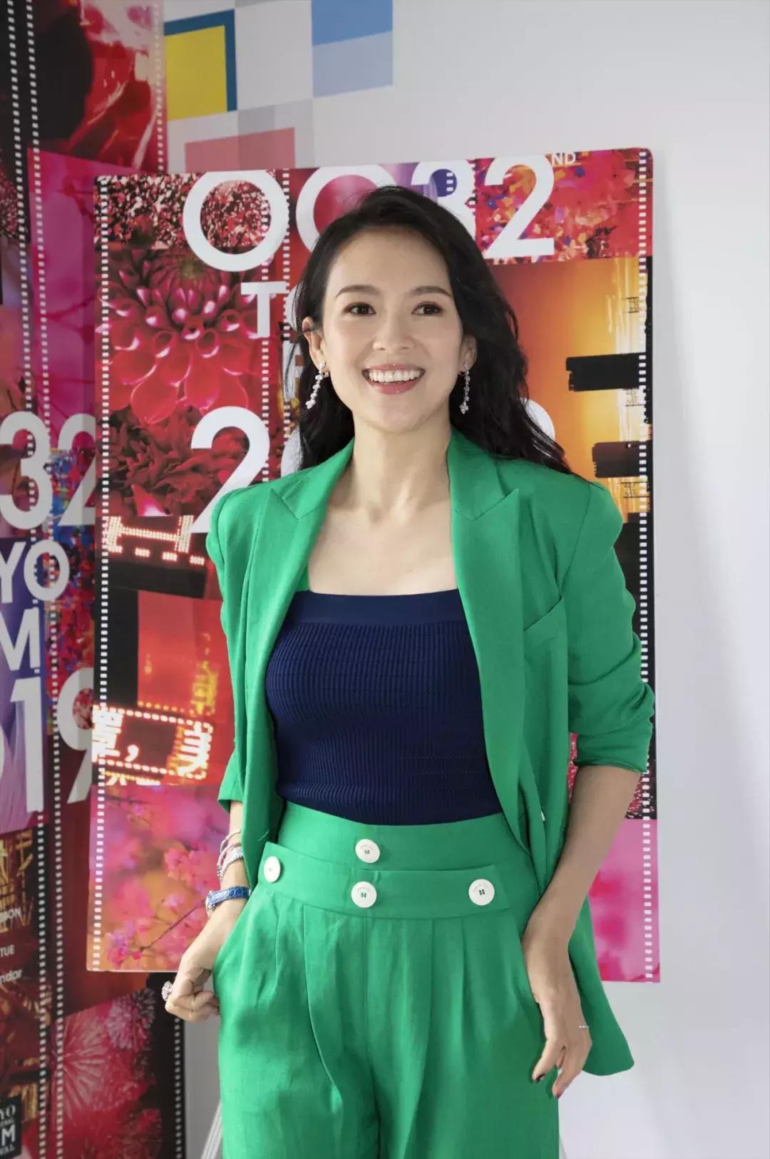 刘亦菲耳环搭配图片,刘亦菲脸小吗