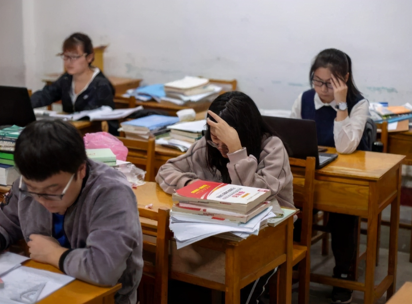 考上“985”的大学生，毕业后好就业，国企事业单位占多数