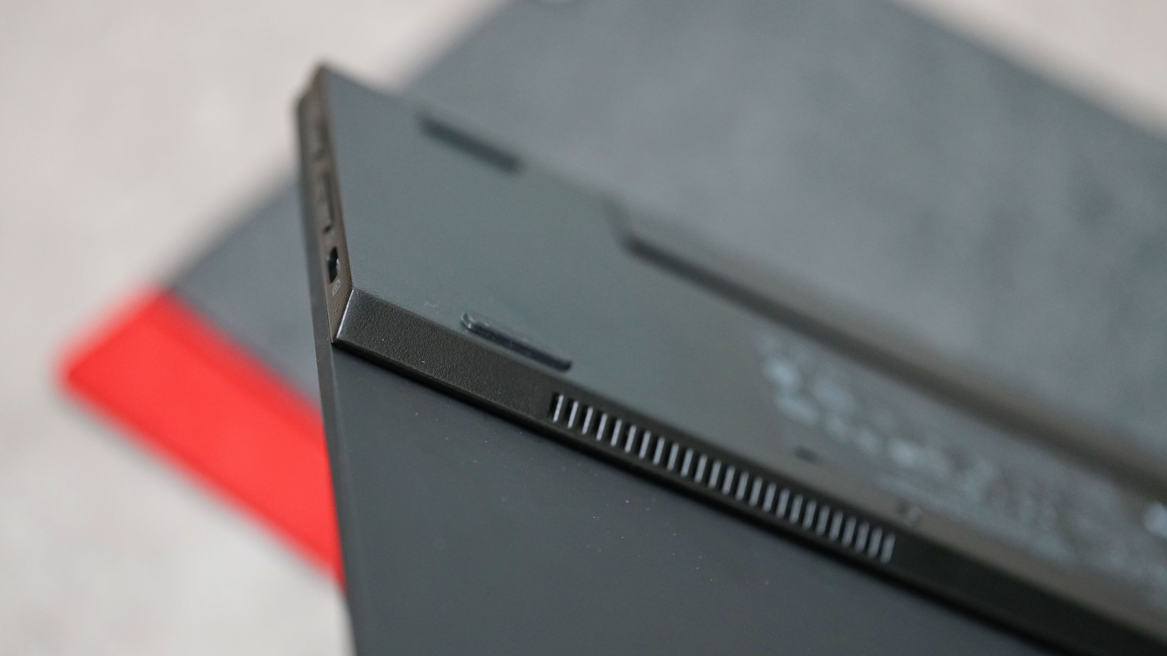 联想发布thinkvision裸眼3d显示器,联想裸眼3d显示器thinkvision27评测