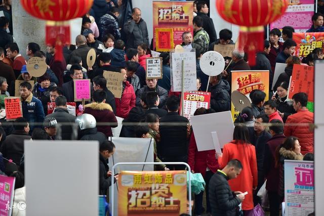 农村人家的生活现状,农村人打工现况