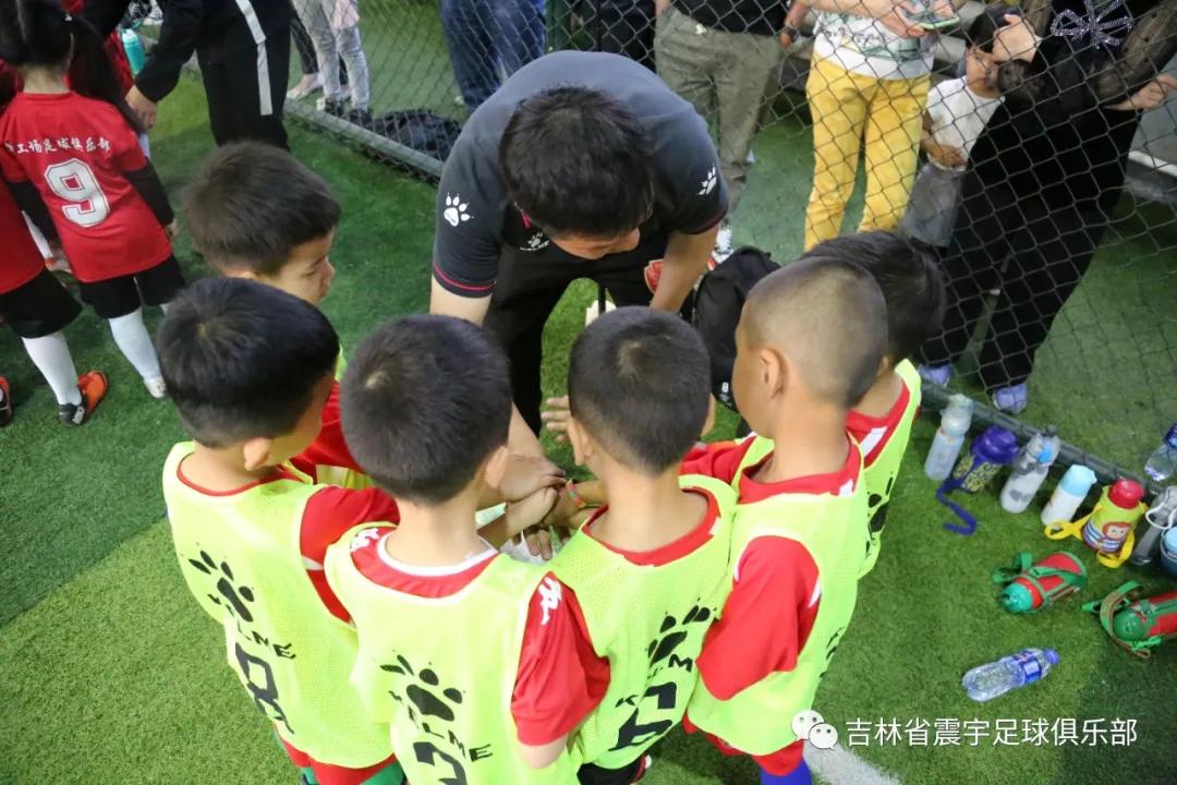 快乐童年,足球相伴!——震宇足球俱乐部“超级比赛日”精彩瞬间