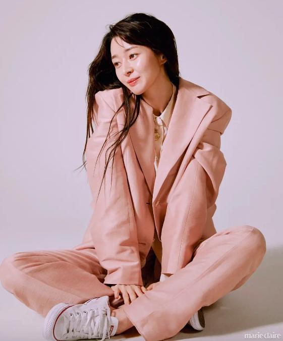 明明是女主却拿了女二的剧本,拿着女主剧本硬生生弄成女配