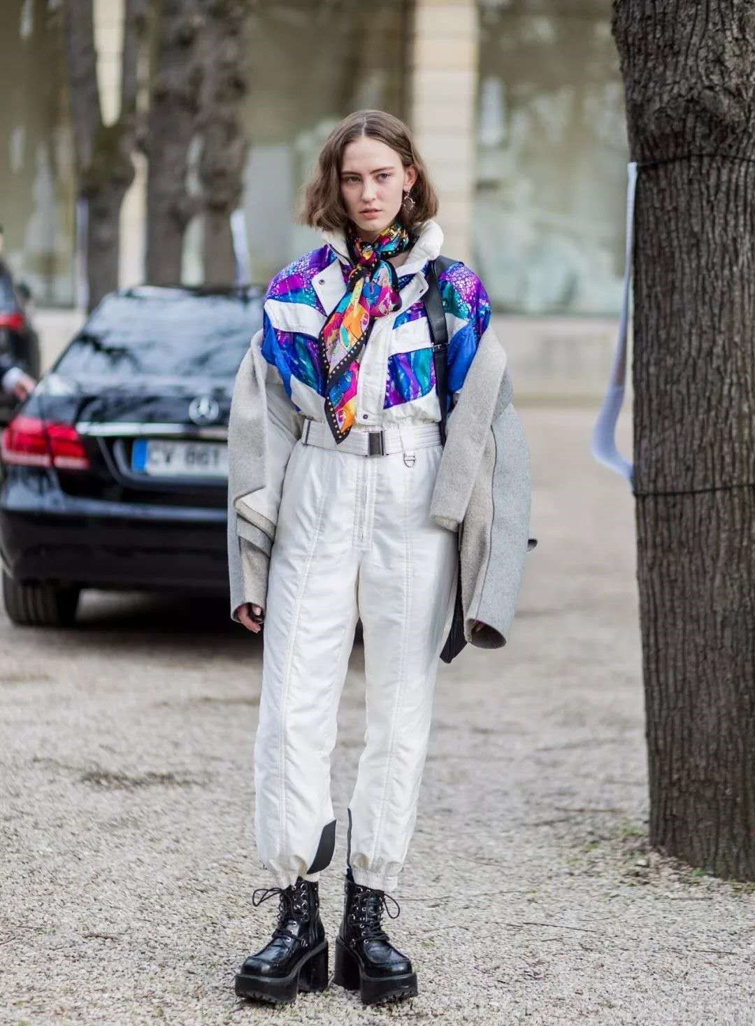 收起你的过膝靴，太拖沓！今年流行这3种短靴，时尚百搭又舒适