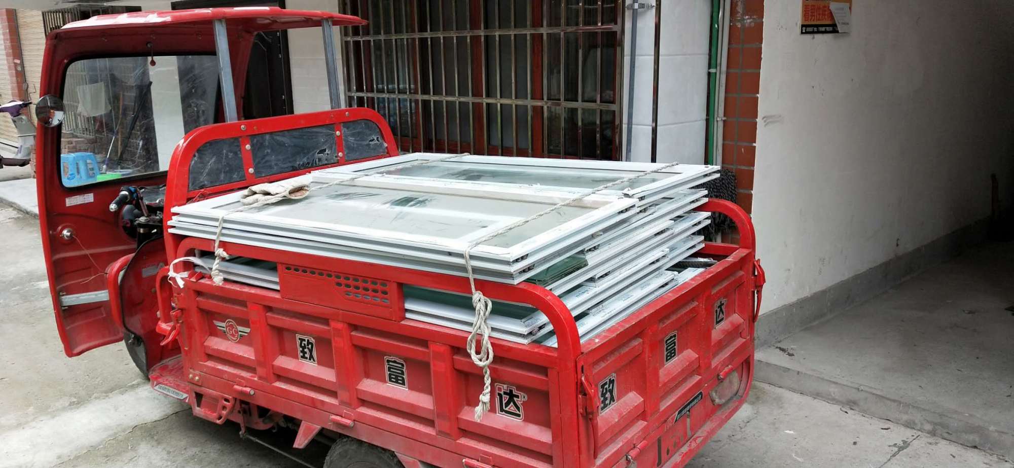 农村小伙第一次做生意怎么赚钱,18岁农村小伙回乡做什么生意