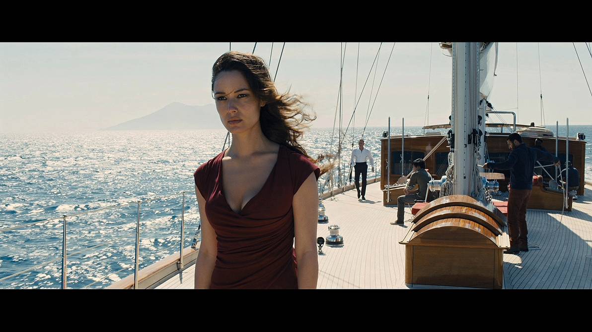 不必着急批判《007》直男癌它其实一直在改变