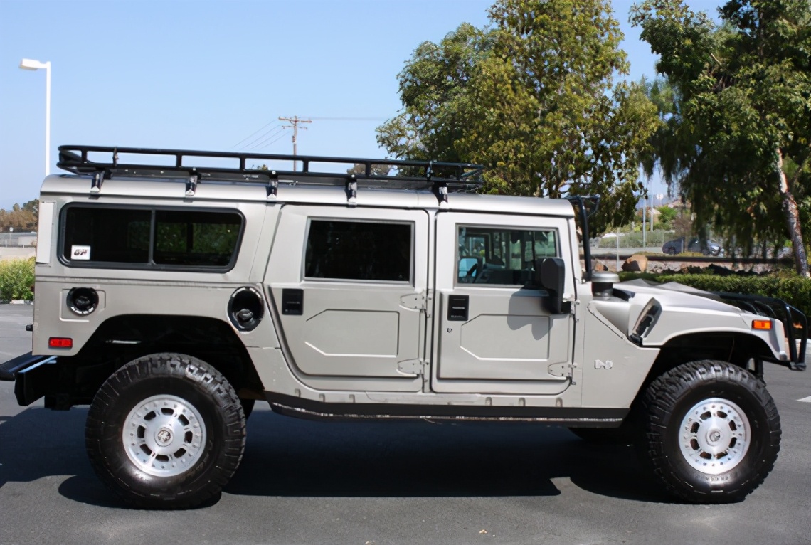 这才是真正的越野车,这才是越野车