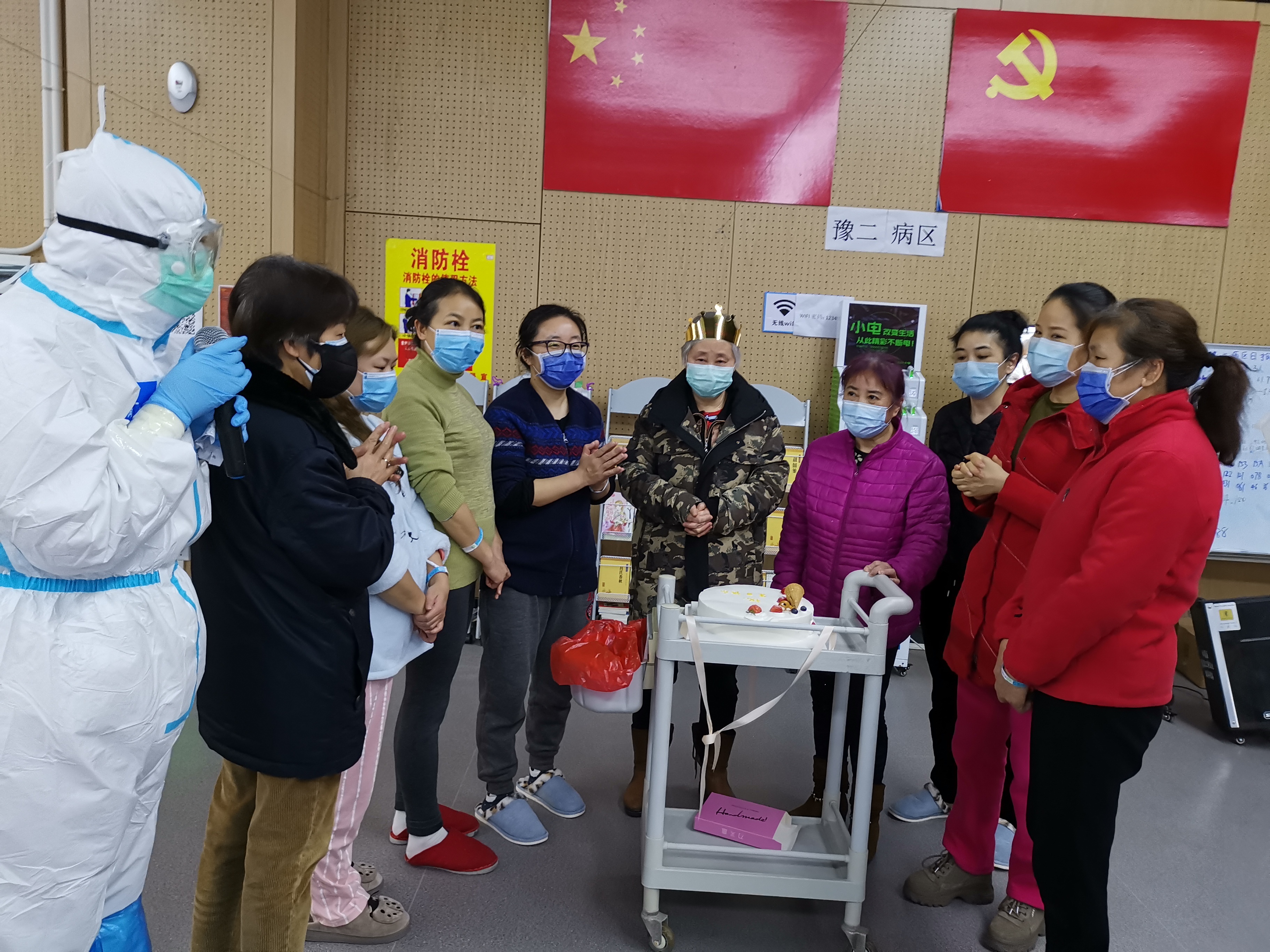 援鄂医护人员现场工作,援鄂医护人员的一天